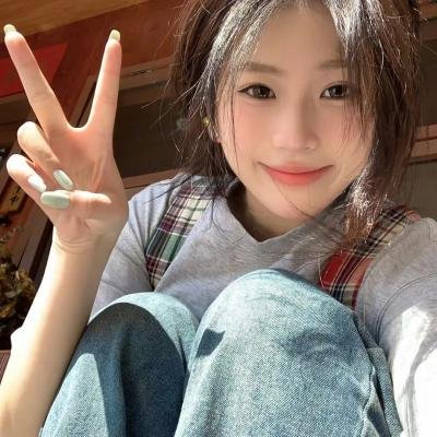 攀岩女孩儿